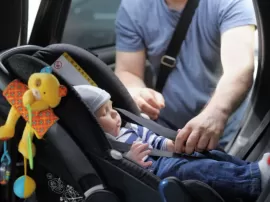 Normativa DGT: ¿Dónde colocar la silla de bebé en el coche?