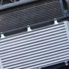 Diferencias clave entre el intercooler y el radiador en tu motor.