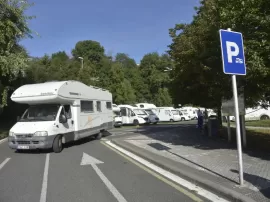 ¿Es posible aparcar una caravana en la calle? Descubre las normativas