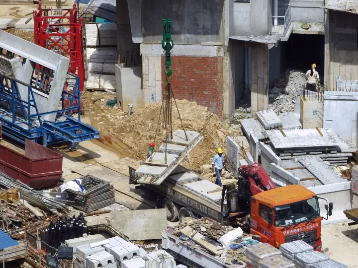 alquiler camion grua