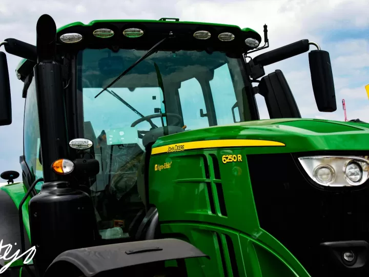 guardabarros john deere